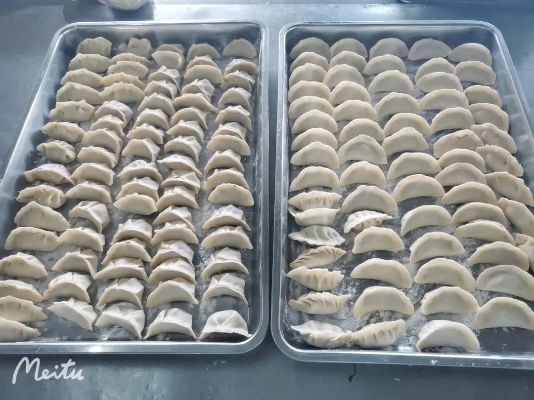 迎冬至吃餃子，藍海智裝“冬至暖心”活動進行時
