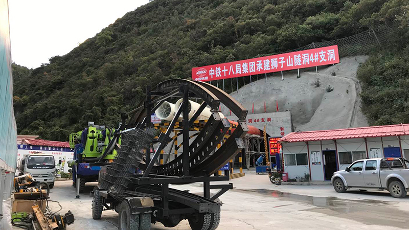 藍(lán)海智裝拱噴臺(tái)車助力獅子山隧道4號(hào)支洞建設(shè)
