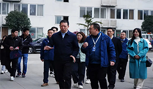 四川省司法廳鄭鈜副廳長一行蒞臨藍(lán)海組織開展中小企業(yè)權(quán)益保障座談會！